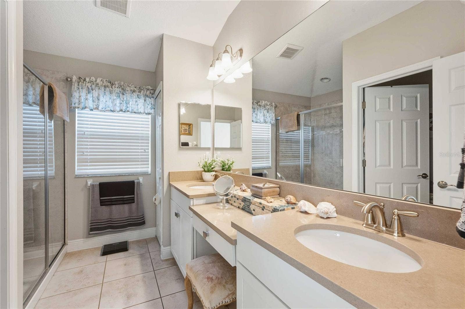 30263 SOUTHWELL LANE, Wesley Chapel, FL 33543 30263 SOUTHWELL LANE, Wesley Chapel, FL 33543