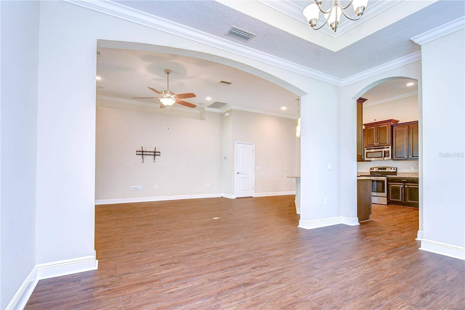 826 VINO VERDE CIRCLE, Brandon, FL 33511 826 VINO VERDE CIRCLE, Brandon, FL 33511