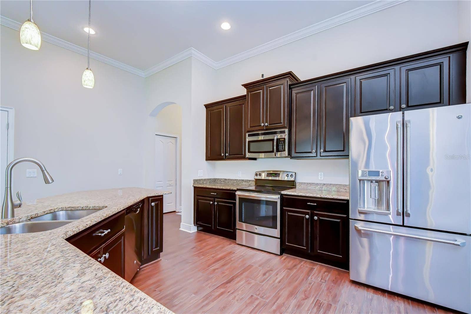826 VINO VERDE CIRCLE, Brandon, FL 33511 826 VINO VERDE CIRCLE, Brandon, FL 33511