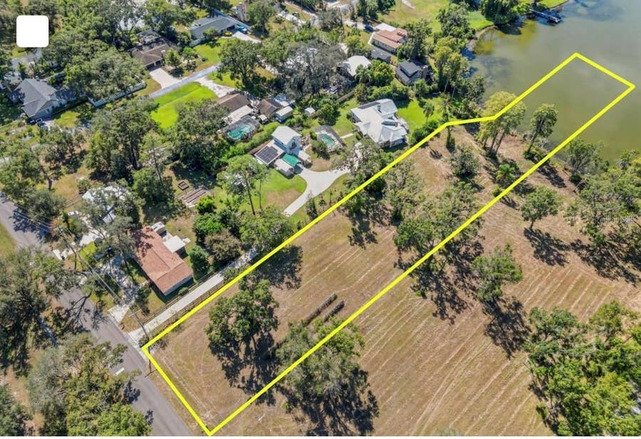 Property photo for 13414 N LINCOLN AVENUE, Tampa, FL