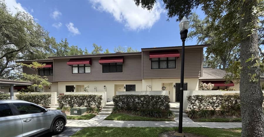 Property photo for 819 OAK PARK PLACE, Brandon, FL