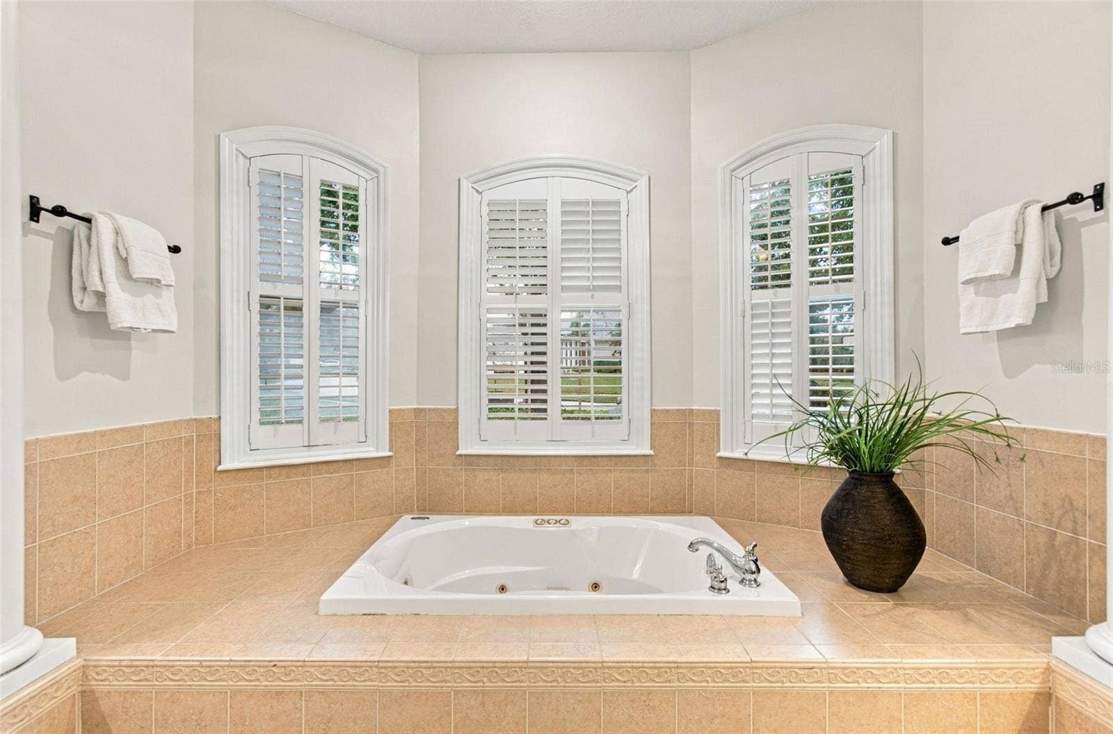 816 CITRUS WOOD LANE, Valrico, FL 33594
