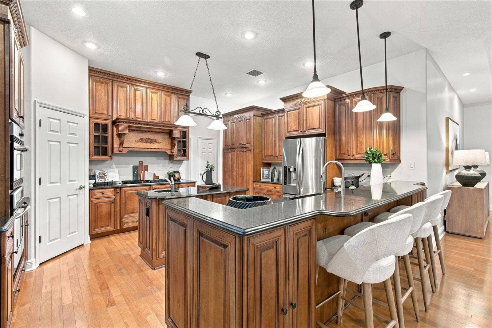 816 CITRUS WOOD LANE, Valrico, FL 33594