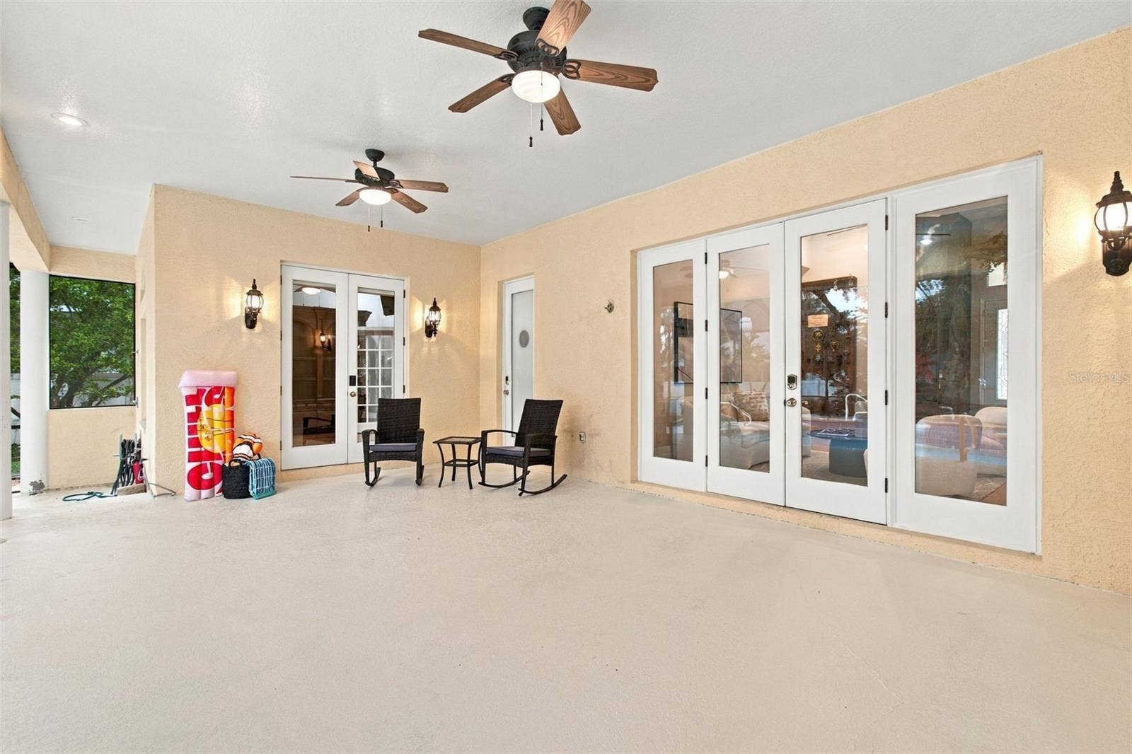 816 CITRUS WOOD LANE, Valrico, FL 33594