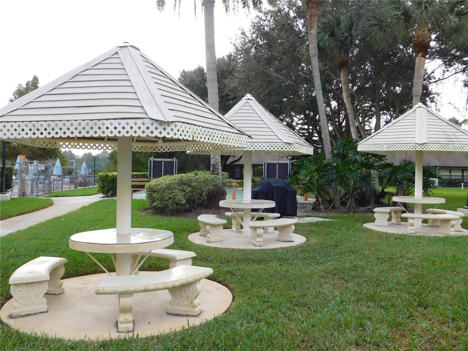 2506 OAKLEAF LANE, #25B, Clearwater, FL 33763 Picnic Area At Clubhouse