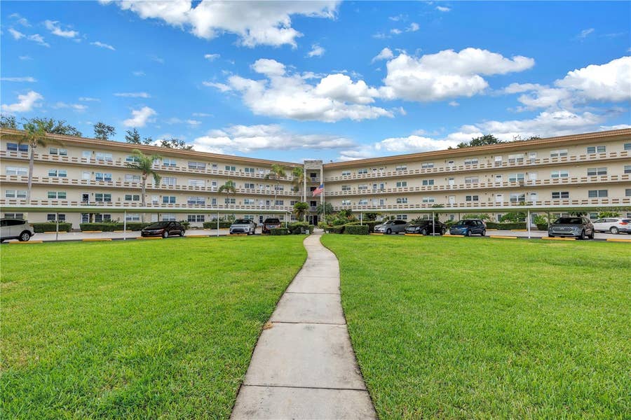 Property photo for 5725 80TH STREET N, #106, St Petersburg, FL