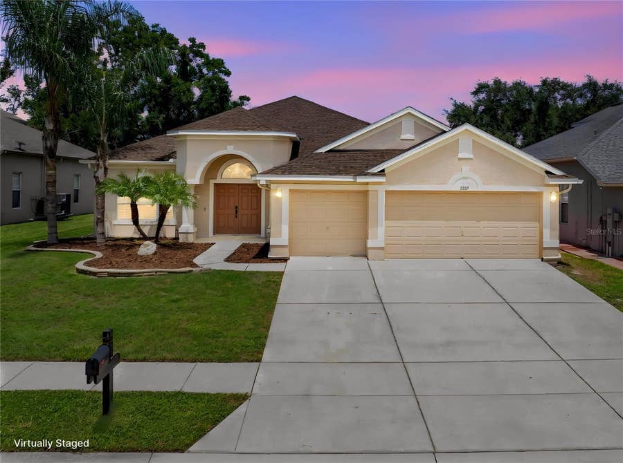 Property photo for 23315 DINHURST COURT, Land O Lakes, FL