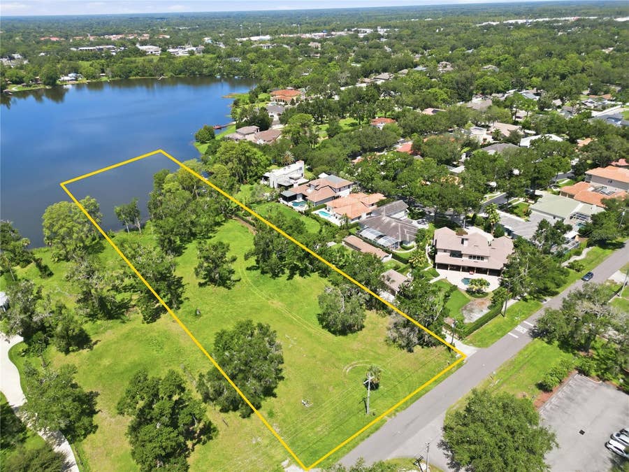 Property photo for 13416 N LINCOLN AVENUE, Tampa, FL