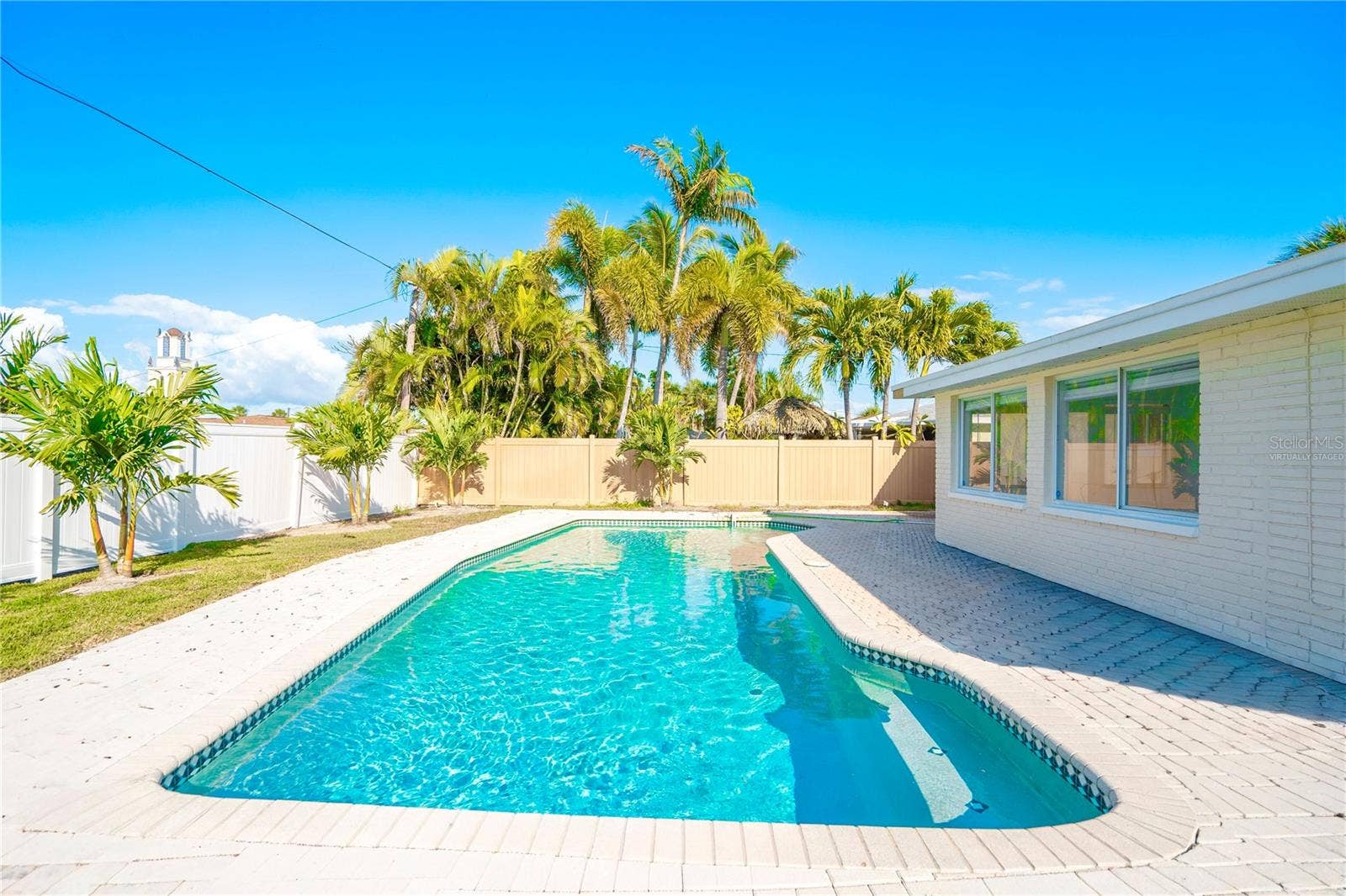 455 81ST AVENUE, St Pete Beach, FL 33706 Virtually staged