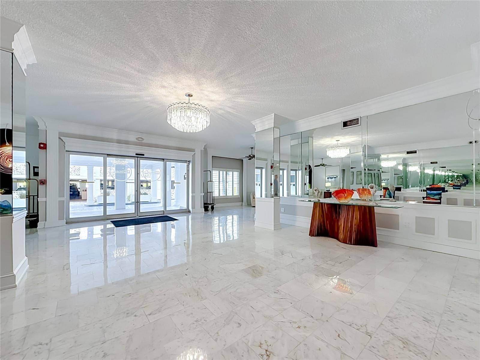 4950 GULF BOULEVARD, #903, St Pete Beach, FL 33706 4950 GULF BOULEVARD, #903, St Pete Beach, FL 33706