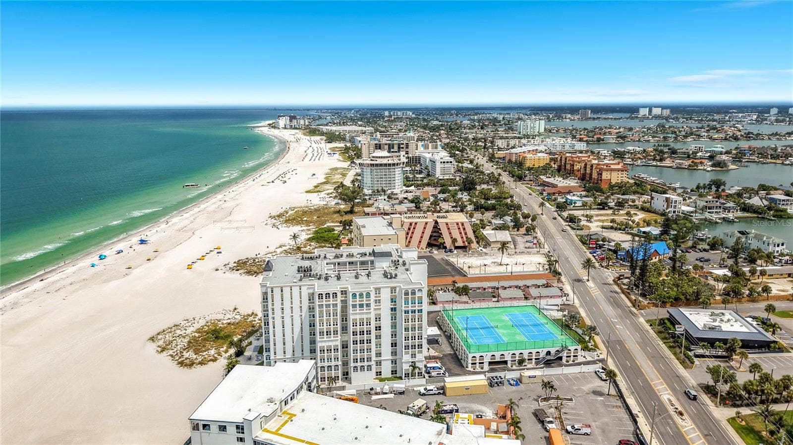 4950 GULF BOULEVARD, #903, St Pete Beach, FL 33706 4950 GULF BOULEVARD, #903, St Pete Beach, FL 33706