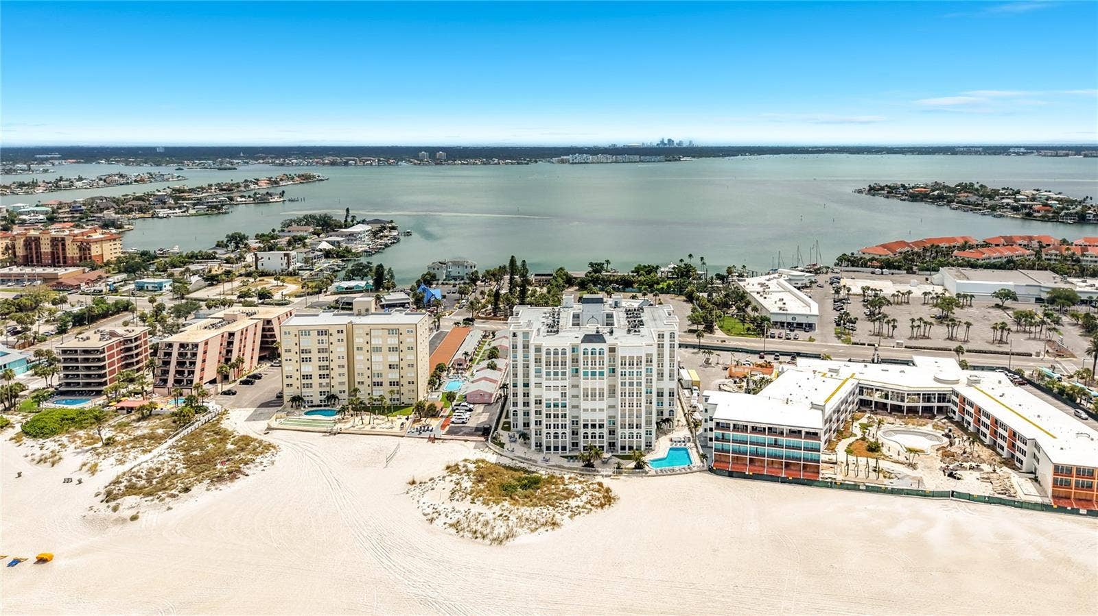 4950 GULF BOULEVARD, #903, St Pete Beach, FL 33706 4950 GULF BOULEVARD, #903, St Pete Beach, FL 33706