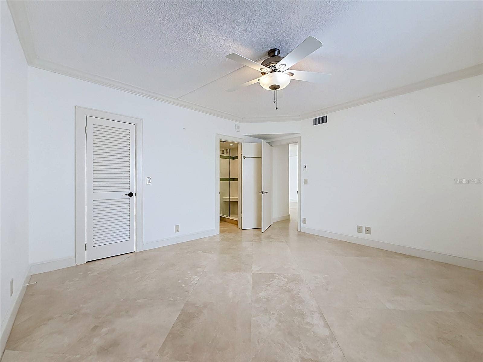 4950 GULF BOULEVARD, #903, St Pete Beach, FL 33706 4950 GULF BOULEVARD, #903, St Pete Beach, FL 33706