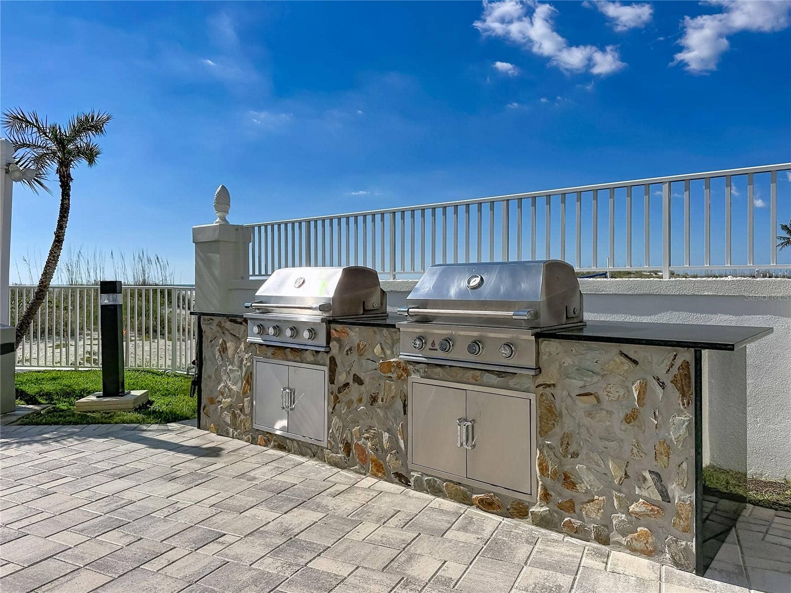 4950 GULF BOULEVARD, #903, St Pete Beach, FL 33706 4950 GULF BOULEVARD, #903, St Pete Beach, FL 33706