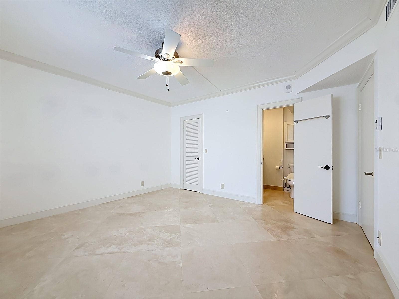 4950 GULF BOULEVARD, #903, St Pete Beach, FL 33706 4950 GULF BOULEVARD, #903, St Pete Beach, FL 33706