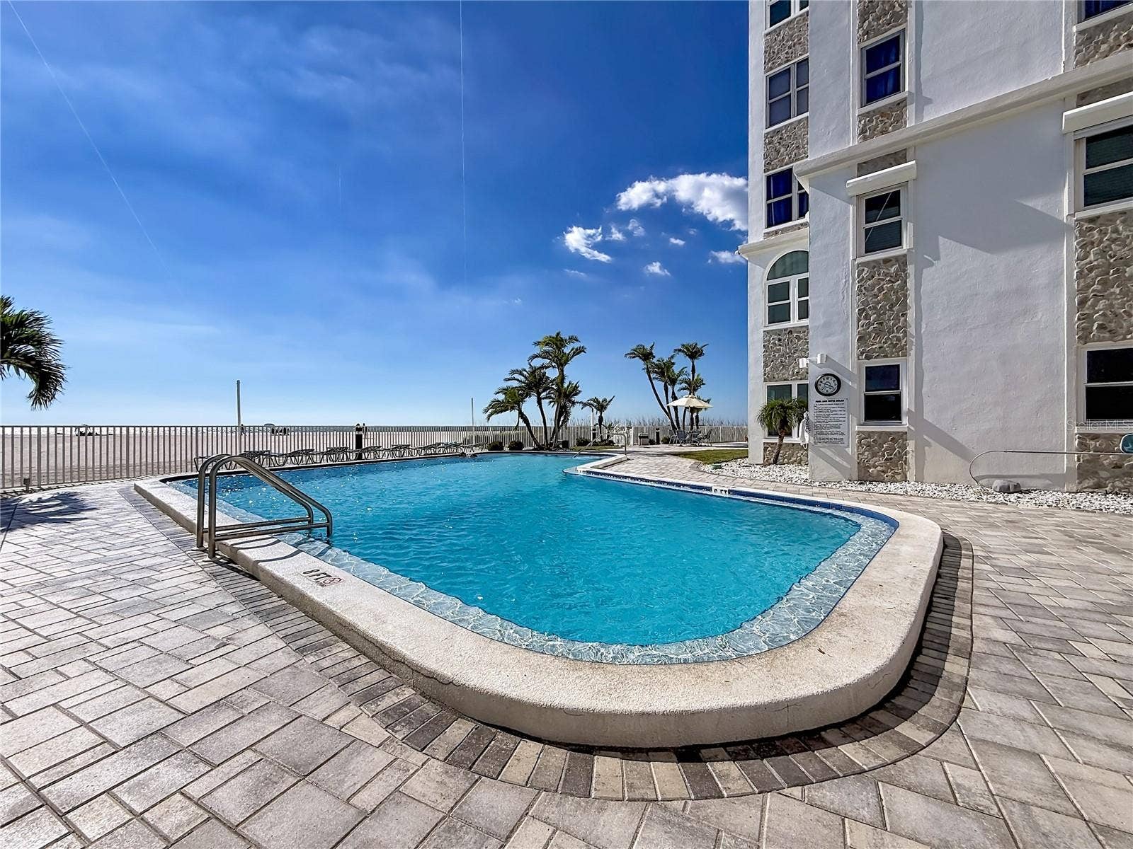 4950 GULF BOULEVARD, #903, St Pete Beach, FL 33706 4950 GULF BOULEVARD, #903, St Pete Beach, FL 33706