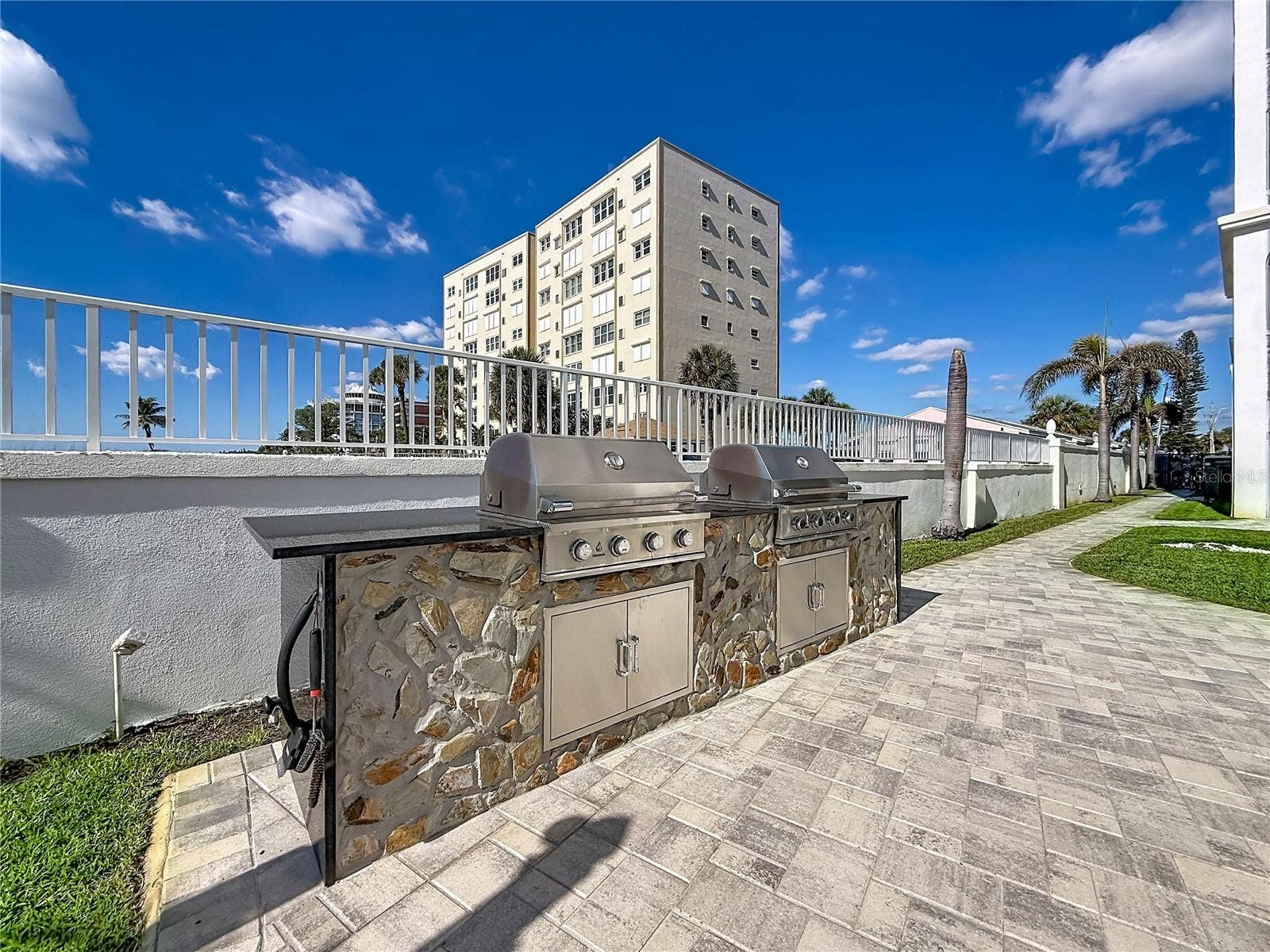 4950 GULF BOULEVARD, #903, St Pete Beach, FL 33706 4950 GULF BOULEVARD, #903, St Pete Beach, FL 33706