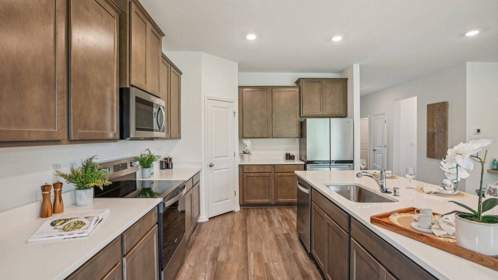 32736 WEATHERED OAK DRIVE, Wesley Chapel, FL 33543