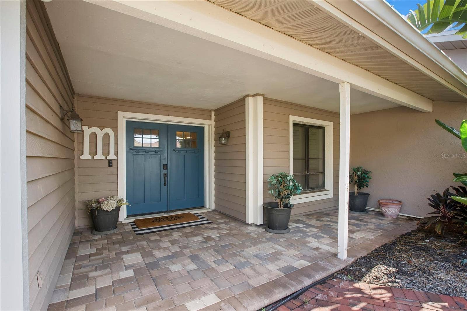 1419 INDIAN TRAIL S, Palm Harbor, FL 34683 Covered Porch