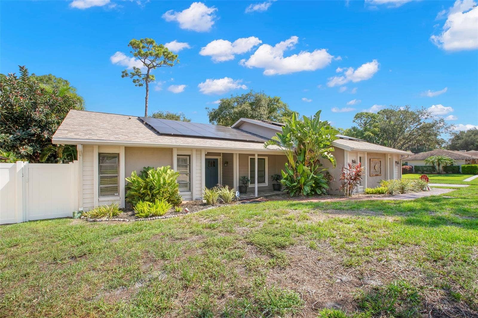 1419 INDIAN TRAIL S, Palm Harbor, FL 34683 Front Exterior