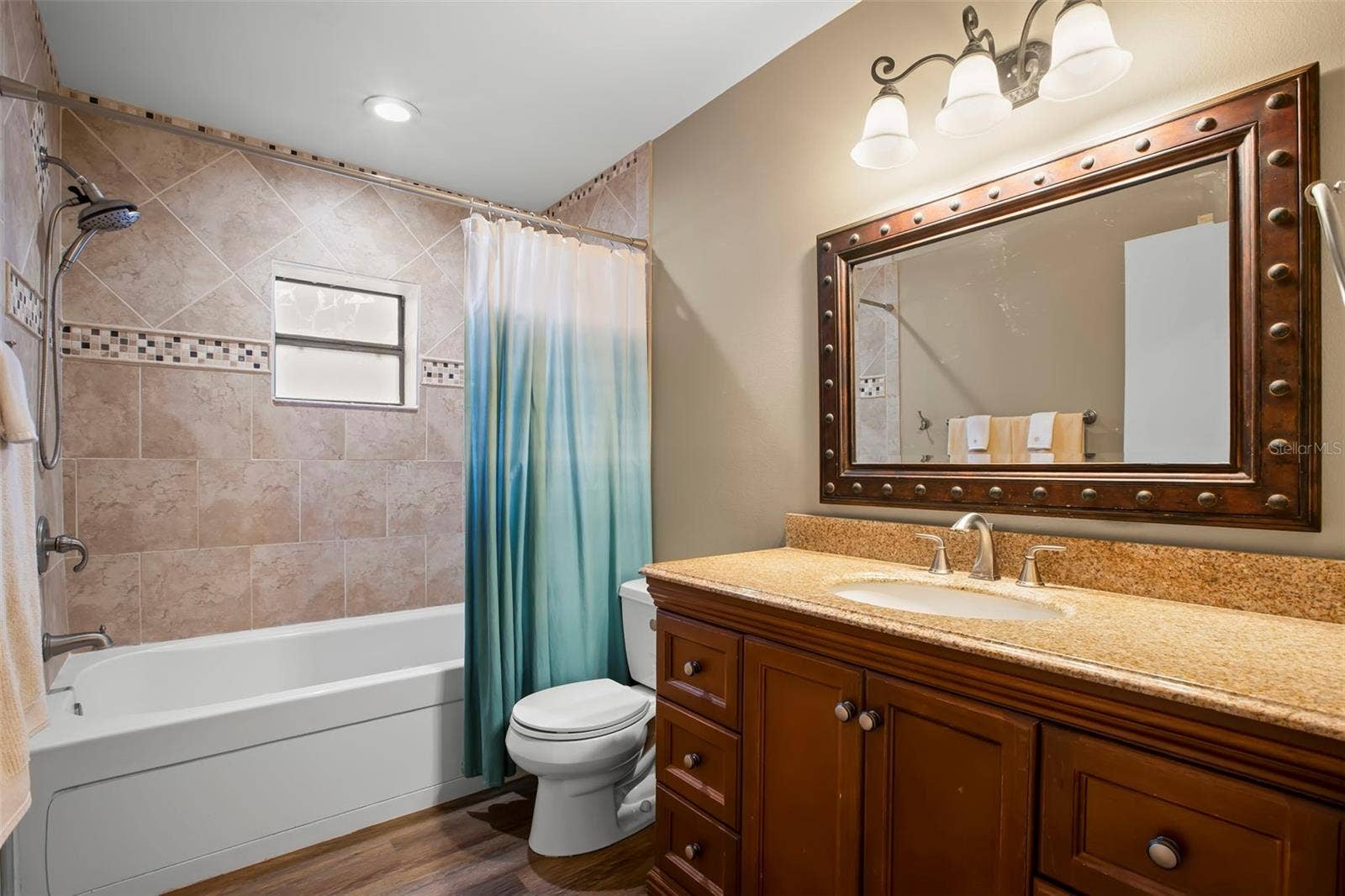 1419 INDIAN TRAIL S, Palm Harbor, FL 34683 Second Bathroom