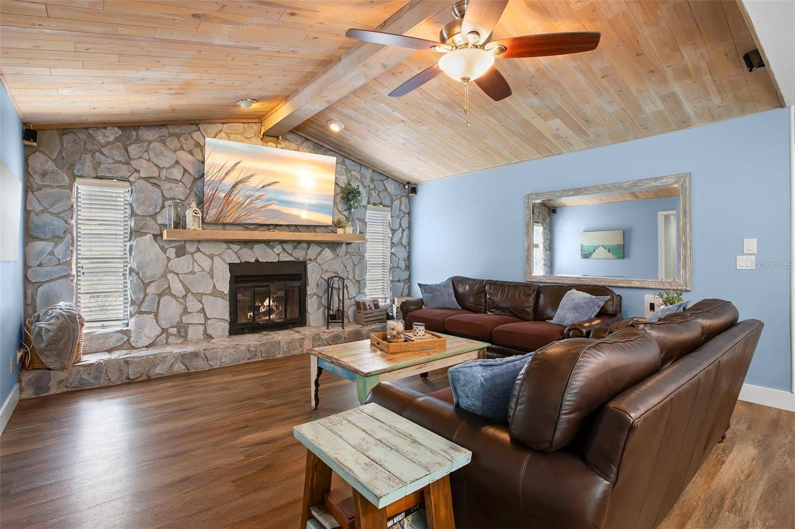 1419 INDIAN TRAIL S, Palm Harbor, FL 34683 Family Room