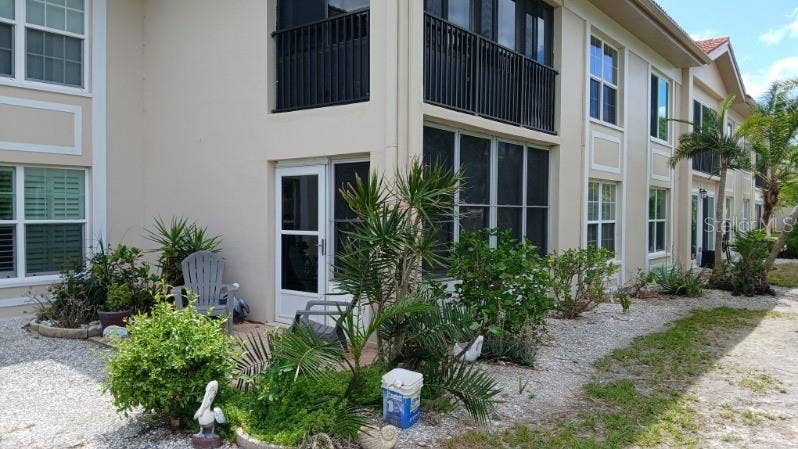 10350 IMPERIAL POINT DRIVE W, #8, Largo, FL 33774 10350 IMPERIAL POINT DRIVE W, #8, Largo, FL 33774
