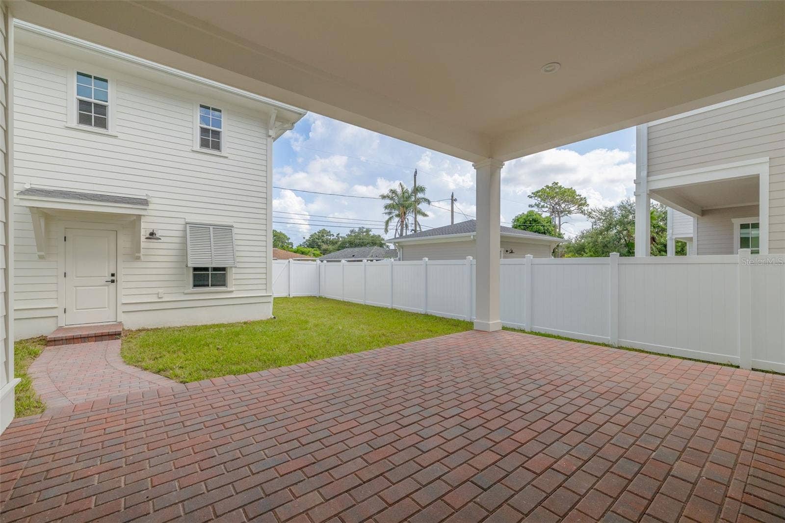 461 47TH AVENUE N, St Petersburg, FL 33703 461 47TH AVENUE N, St Petersburg, FL 33703