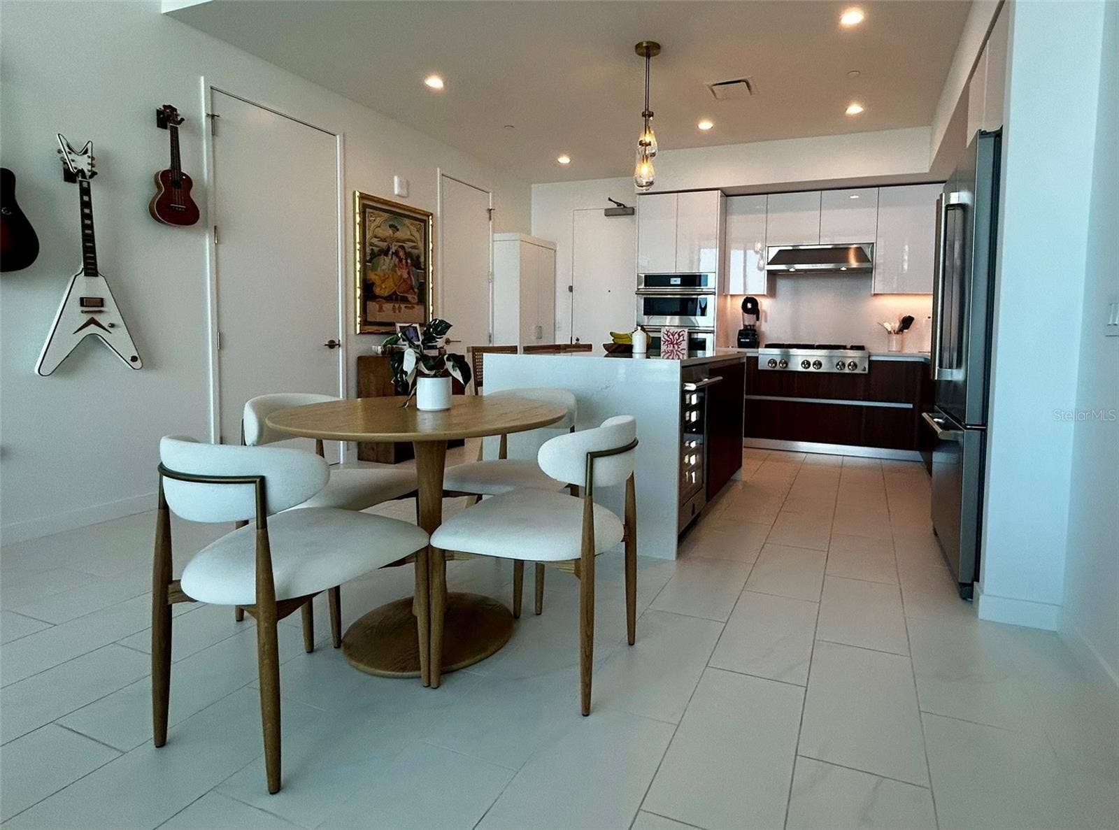 400 CENTRAL AVENUE, #1904, St Petersburg, FL 33701 400 CENTRAL AVENUE, #1904, St Petersburg, FL 33701