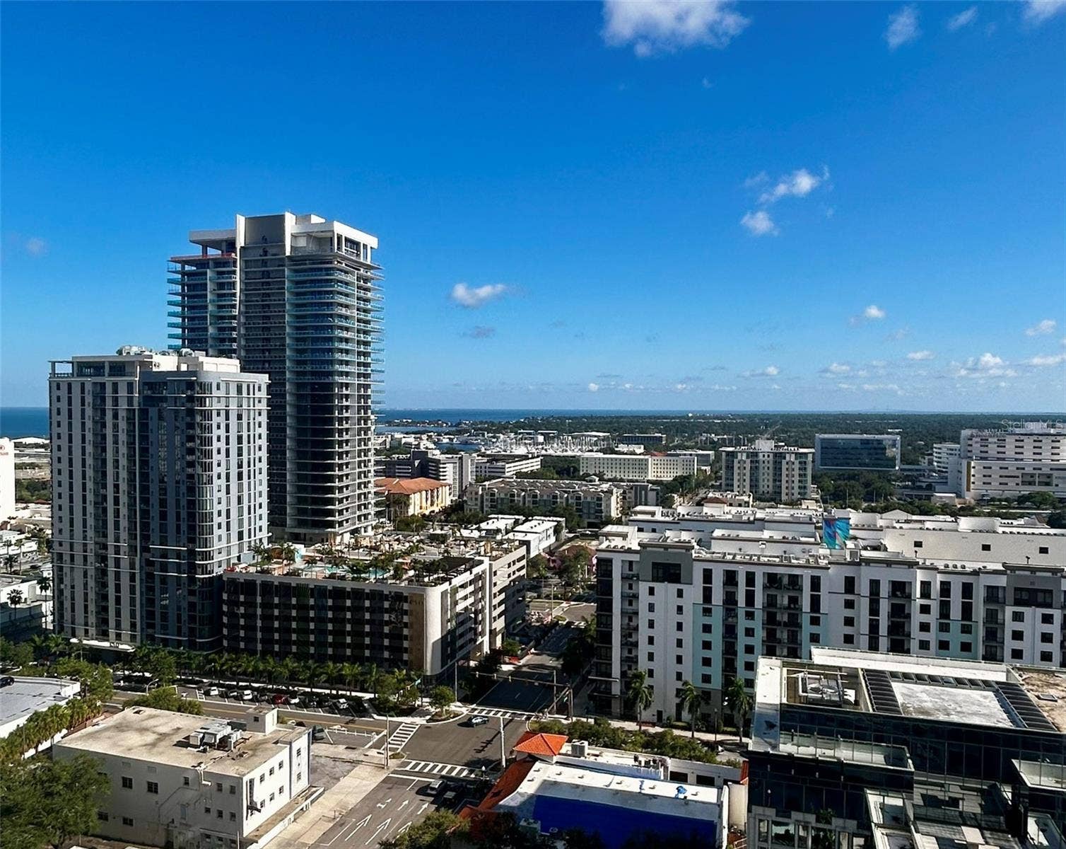 400 CENTRAL AVENUE, #1904, St Petersburg, FL 33701 400 CENTRAL AVENUE, #1904, St Petersburg, FL 33701