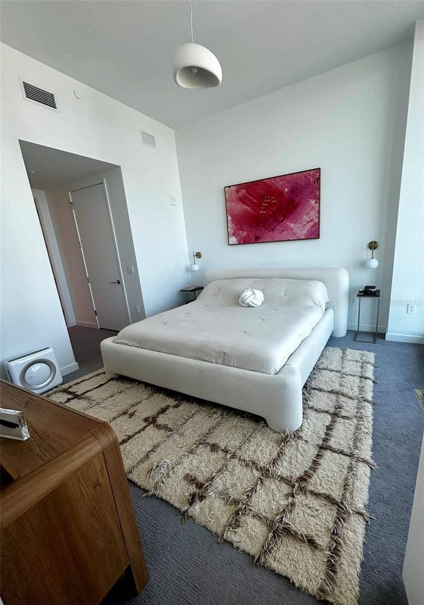 400 CENTRAL AVENUE, #1904, St Petersburg, FL 33701 400 CENTRAL AVENUE, #1904, St Petersburg, FL 33701