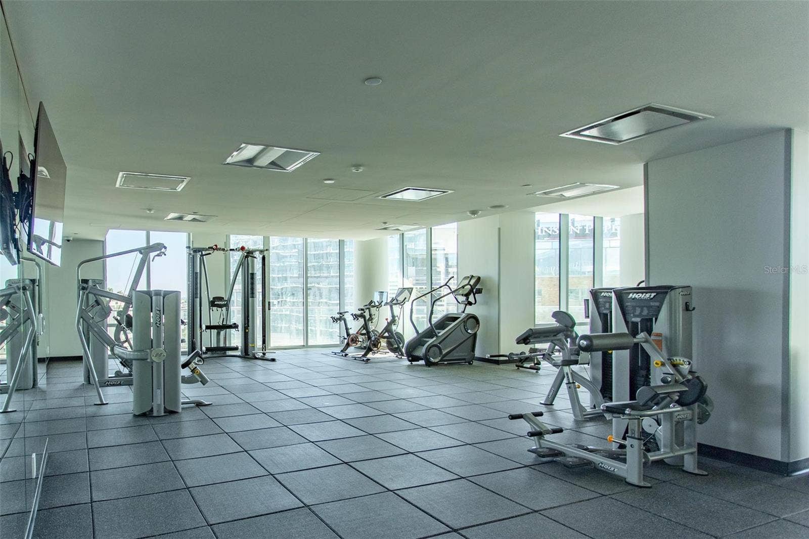 400 CENTRAL AVENUE, #1904, St Petersburg, FL 33701 400 CENTRAL AVENUE, #1904, St Petersburg, FL 33701