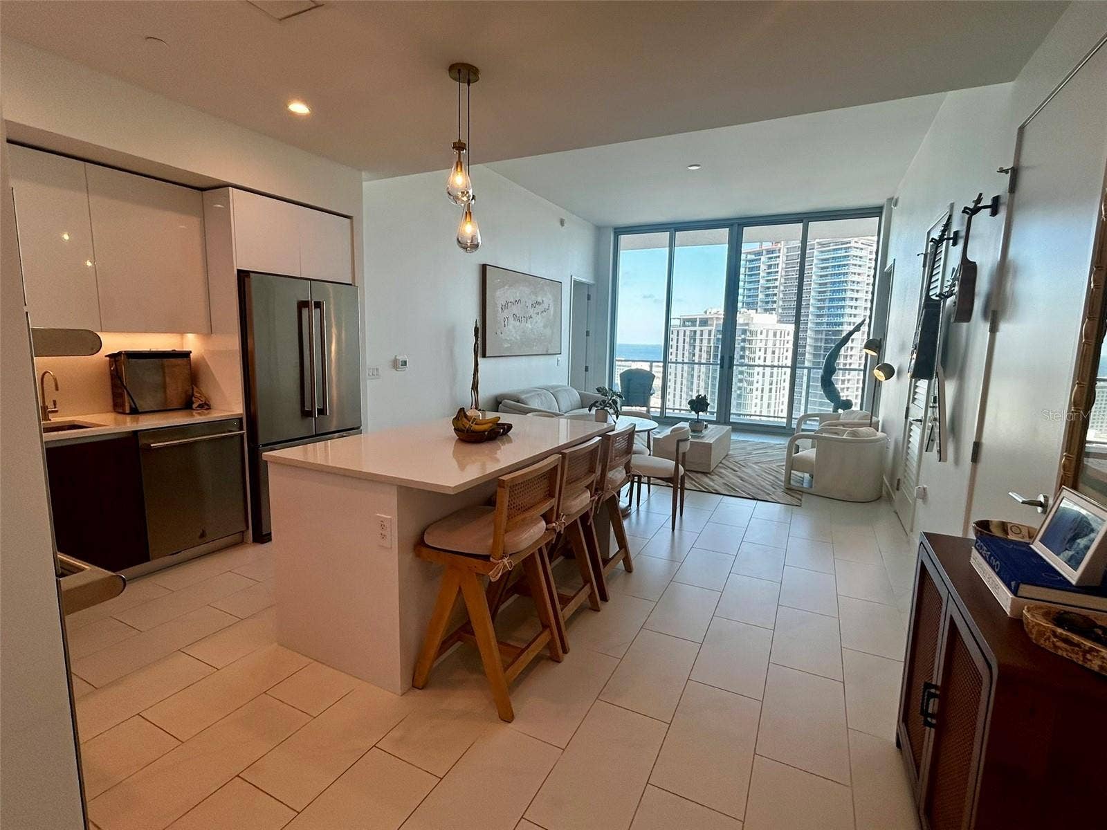 400 CENTRAL AVENUE, #1904, St Petersburg, FL 33701 400 CENTRAL AVENUE, #1904, St Petersburg, FL 33701