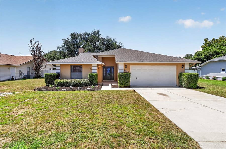 Property photo for 1202 VALENCIA LANE, Auburndale, FL