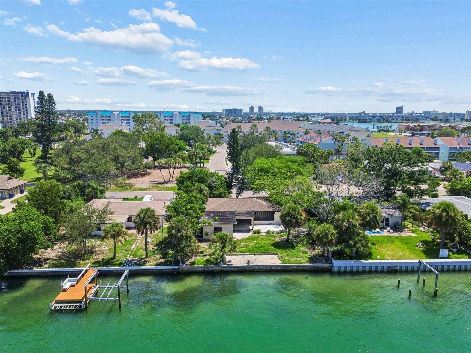 9300 GULF BOULEVARD, St Pete Beach, FL 33706 9300 GULF BOULEVARD, St Pete Beach, FL 33706