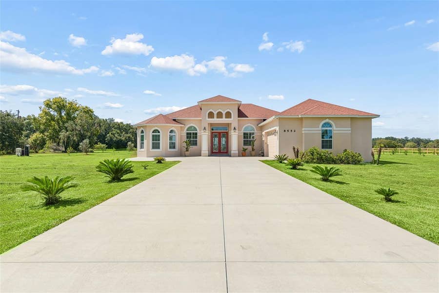 Property photo for 8552 BRANDING IRON TRAIL, Plant City, FL