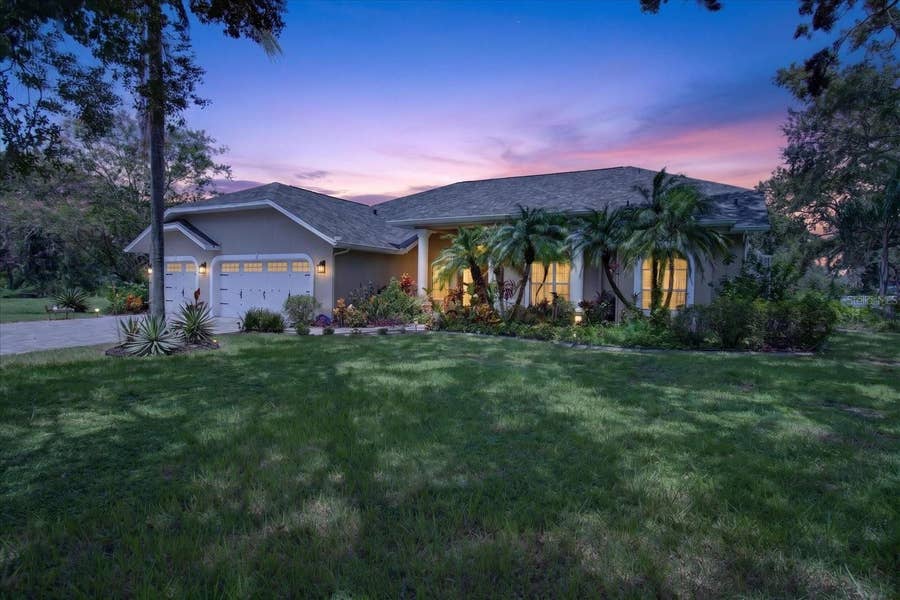 Property photo for 8735 CRESCENT FOREST BOULEVARD, New Port Richey, FL