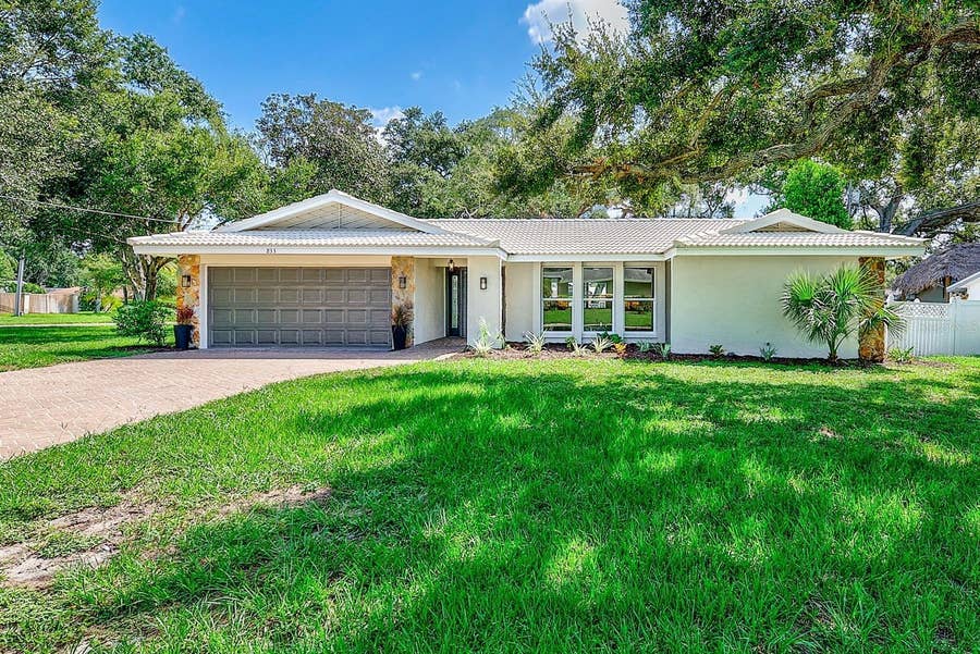 Property photo for 833 TALLOWOOD DRIVE, Largo, FL