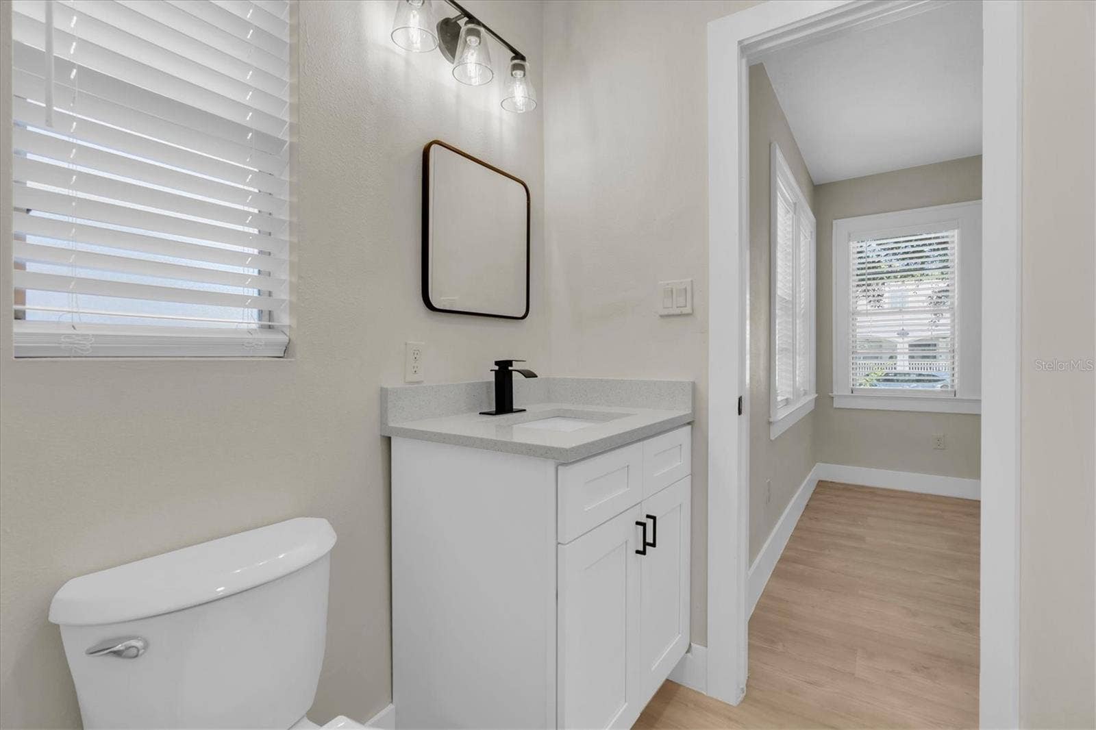 104 W LAMBRIGHT STREET, Tampa, FL 33604 104 W LAMBRIGHT STREET, Tampa, FL 33604