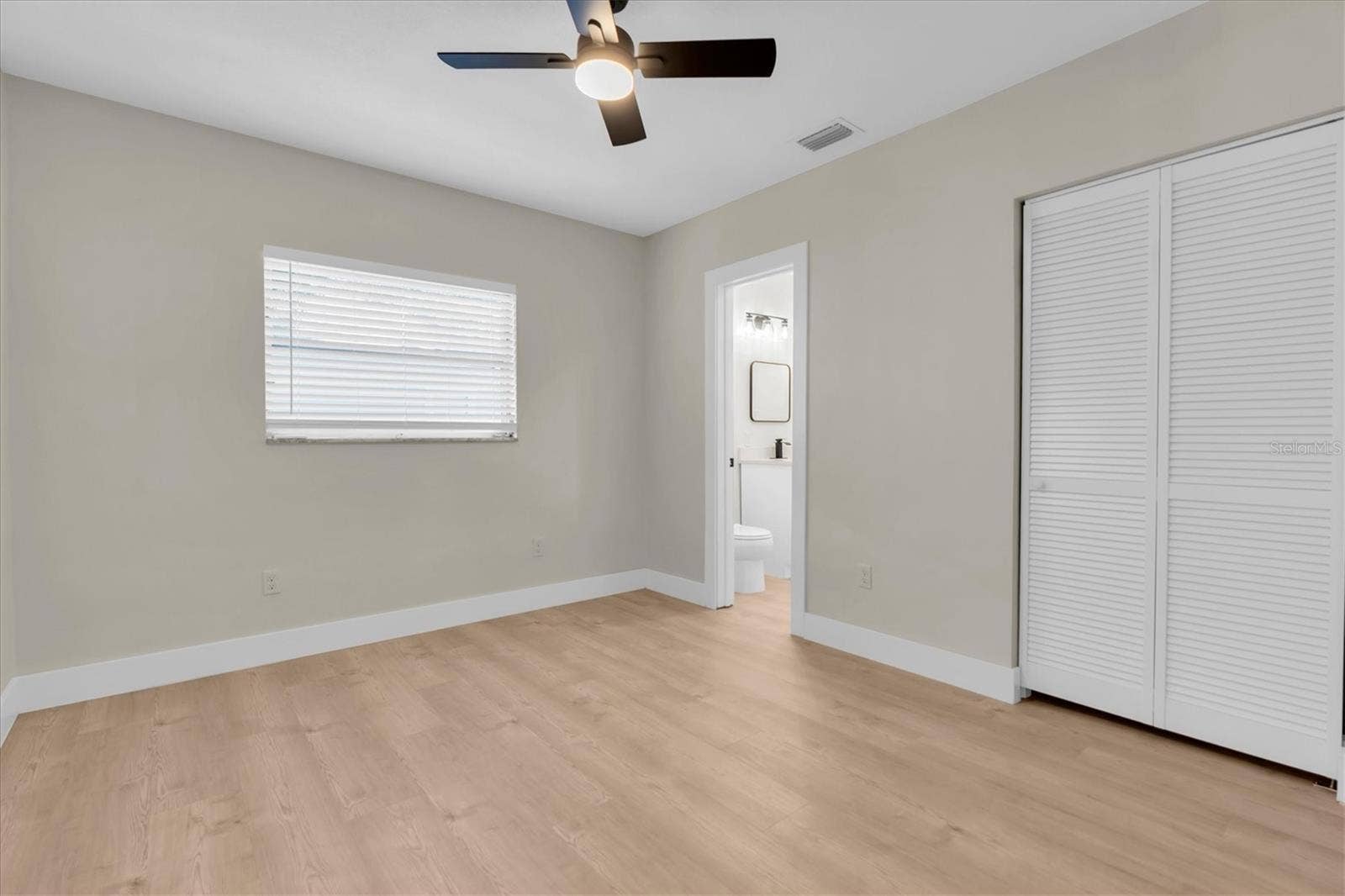 104 W LAMBRIGHT STREET, Tampa, FL 33604 104 W LAMBRIGHT STREET, Tampa, FL 33604