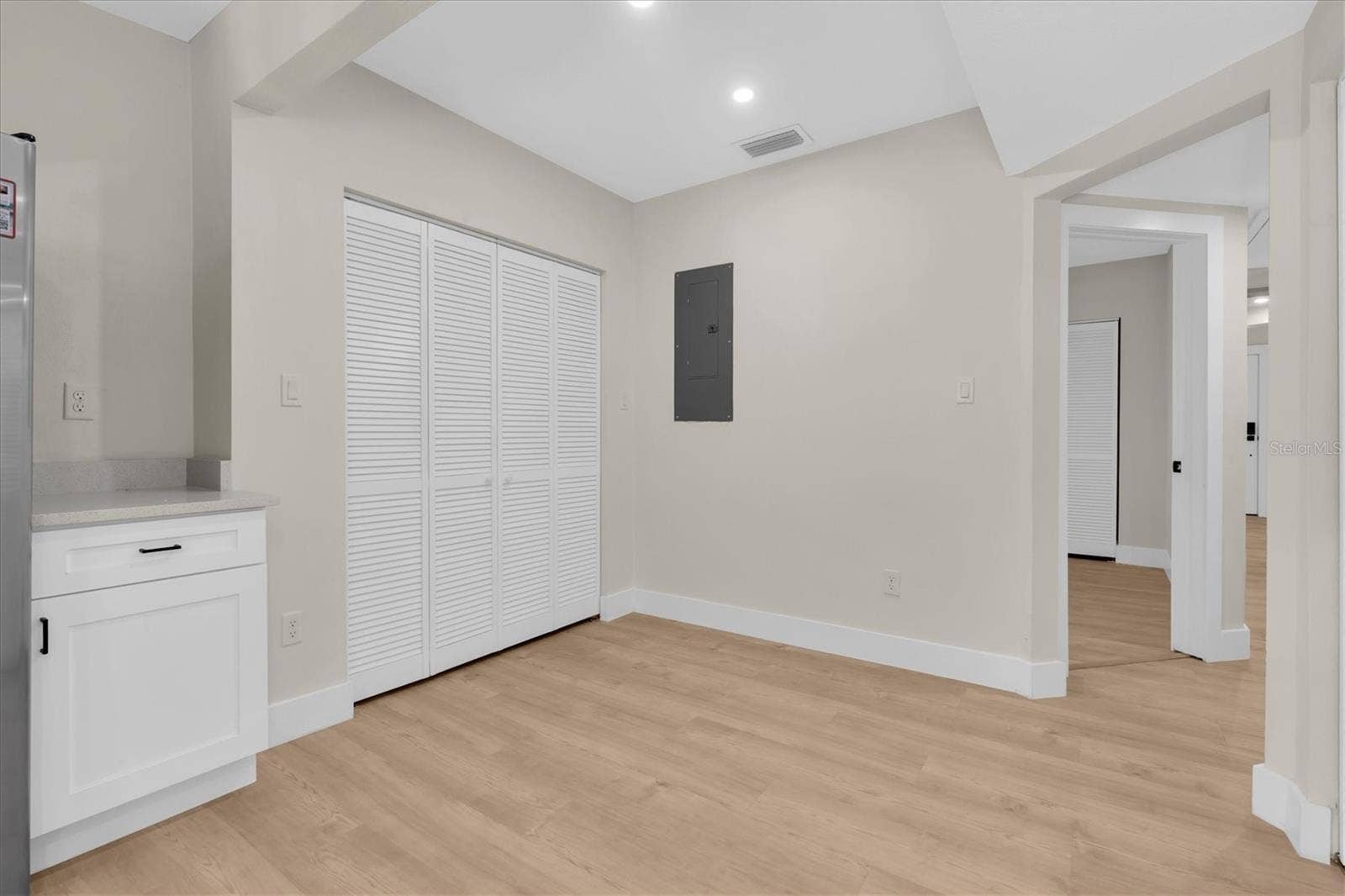 104 W LAMBRIGHT STREET, Tampa, FL 33604 104 W LAMBRIGHT STREET, Tampa, FL 33604