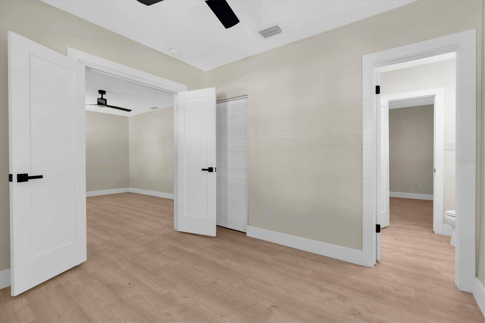 104 W LAMBRIGHT STREET, Tampa, FL 33604 104 W LAMBRIGHT STREET, Tampa, FL 33604