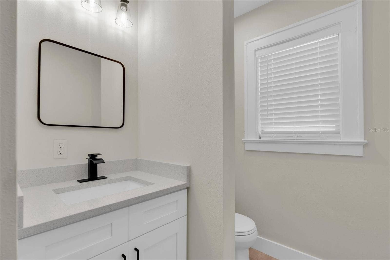 104 W LAMBRIGHT STREET, Tampa, FL 33604 104 W LAMBRIGHT STREET, Tampa, FL 33604