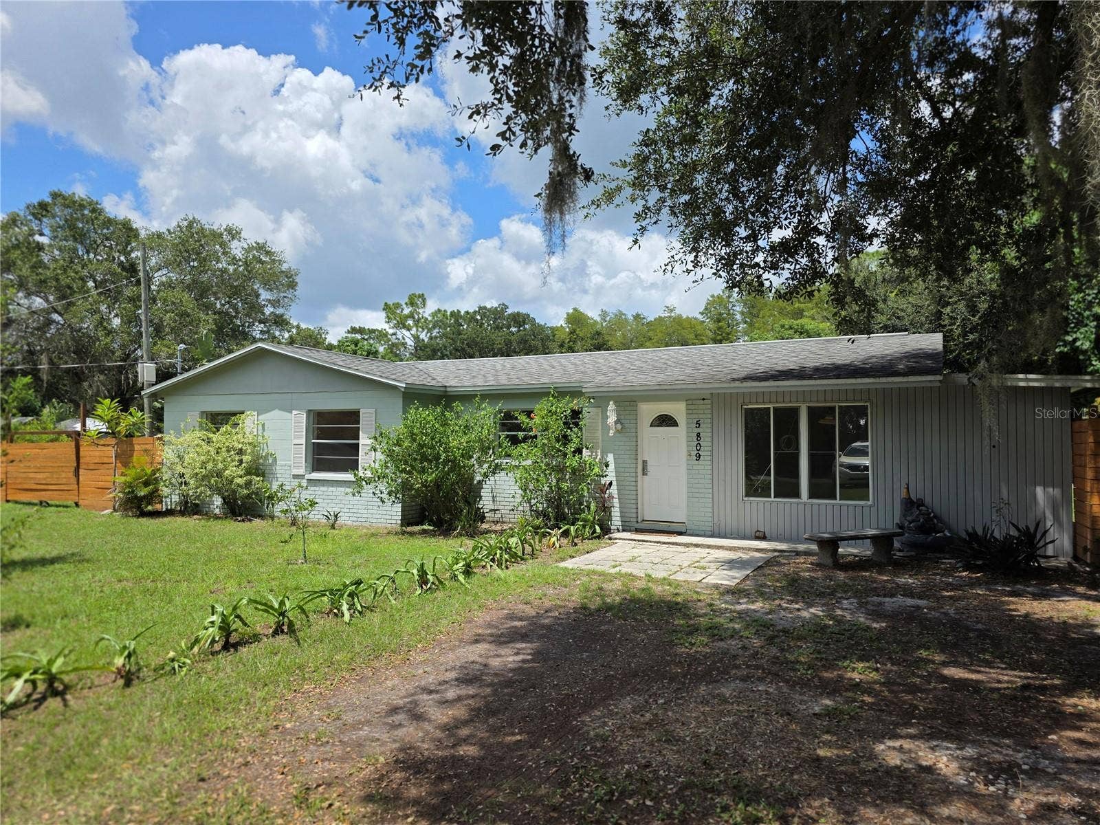 5809 HALF MOON LAKE ROAD, Tampa, FL 33625 Front