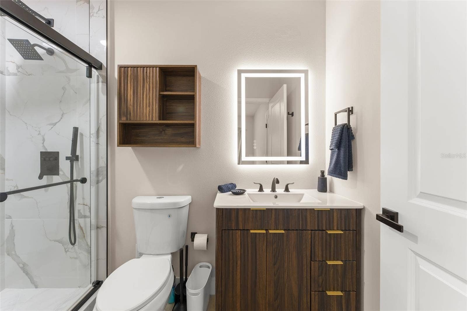 5028 AUTUMN RIDGE LANE, Windermere, FL 34786 2nd bathroom