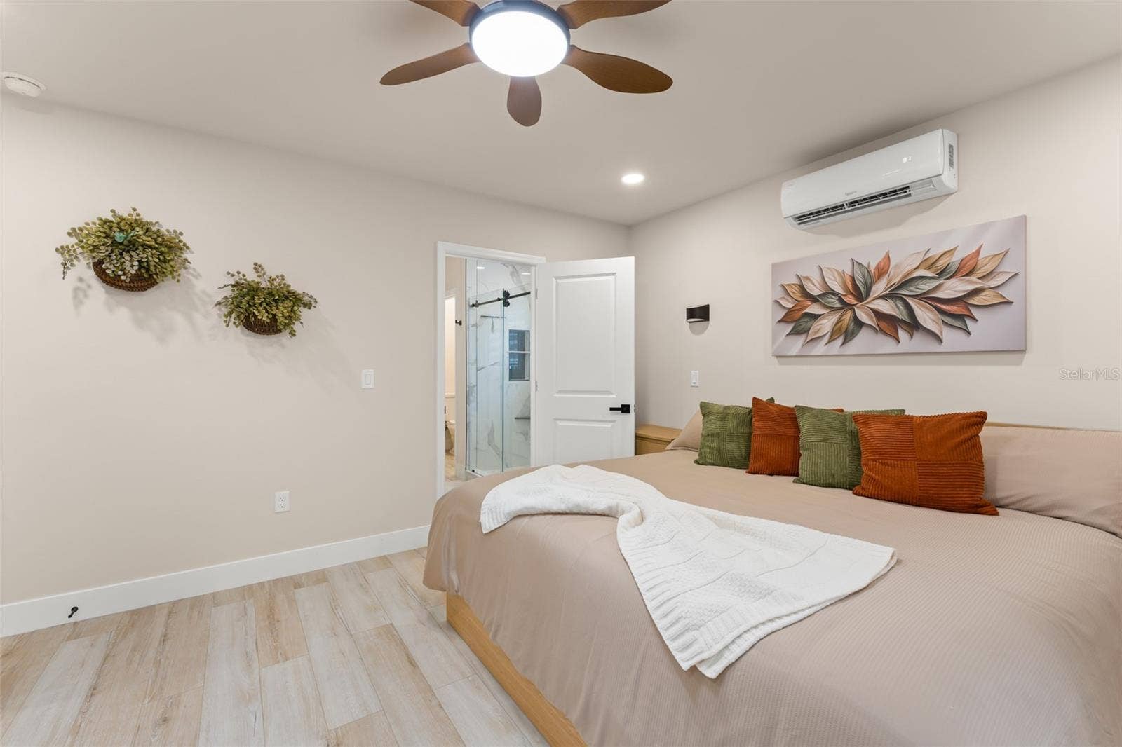 5028 AUTUMN RIDGE LANE, Windermere, FL 34786 mMster bedroom
