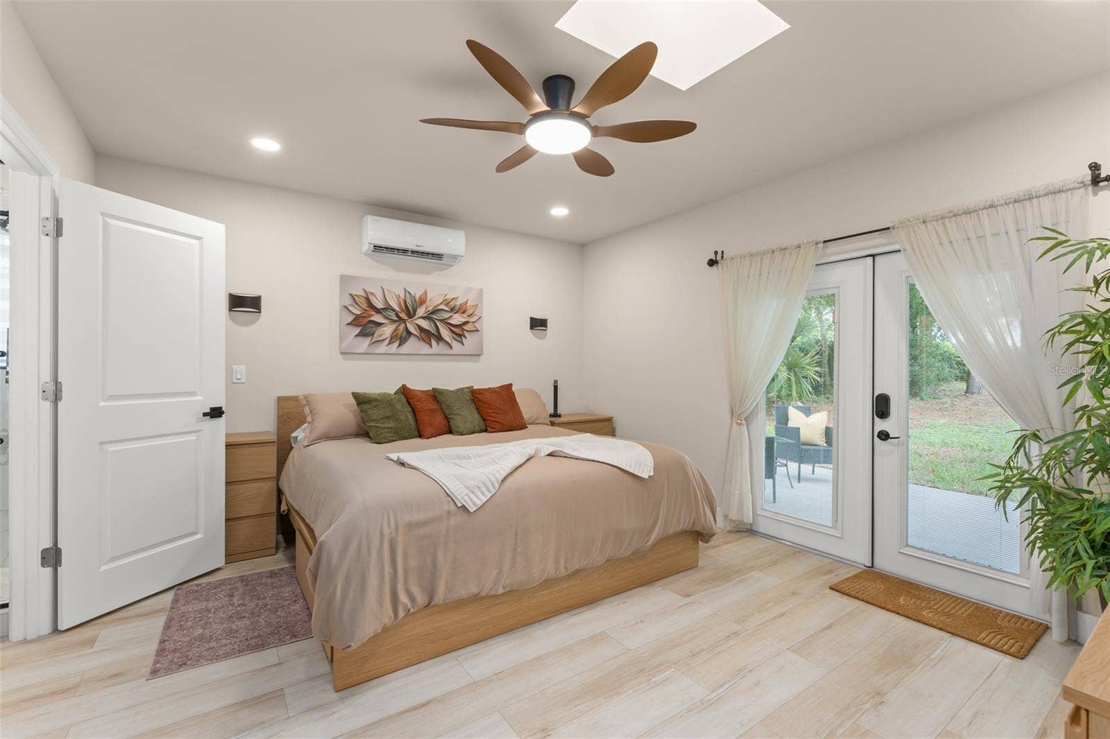 5028 AUTUMN RIDGE LANE, Windermere, FL 34786 Master bedroom