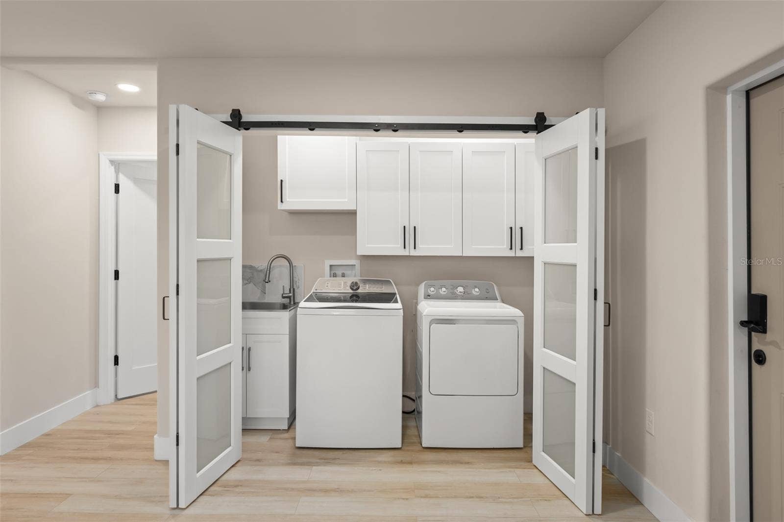 5028 AUTUMN RIDGE LANE, Windermere, FL 34786 Laundry