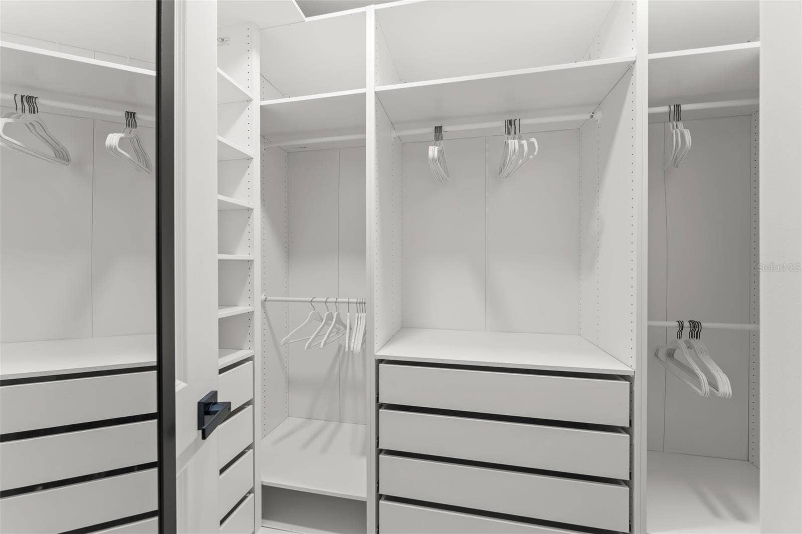5028 AUTUMN RIDGE LANE, Windermere, FL 34786 Master Closet