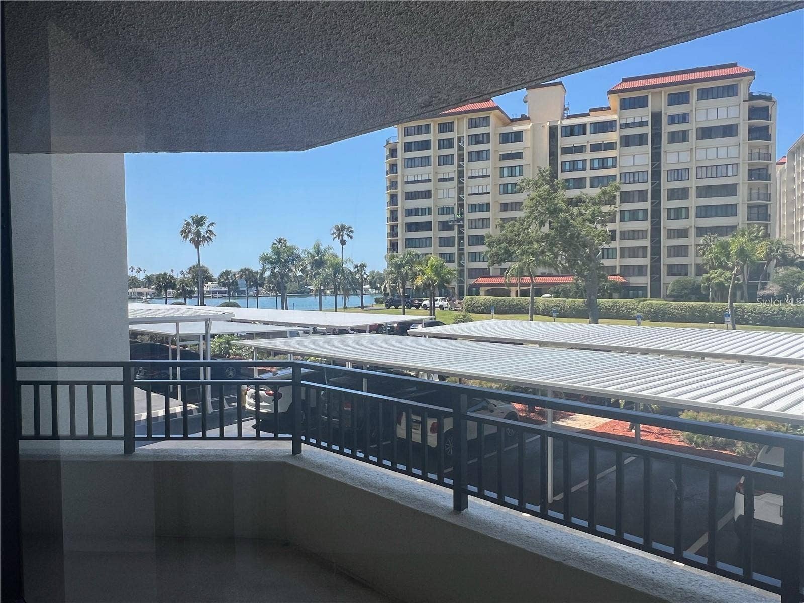 690 ISLAND WAY, #208, Clearwater, FL 33767 690 ISLAND WAY, #208, Clearwater, FL 33767